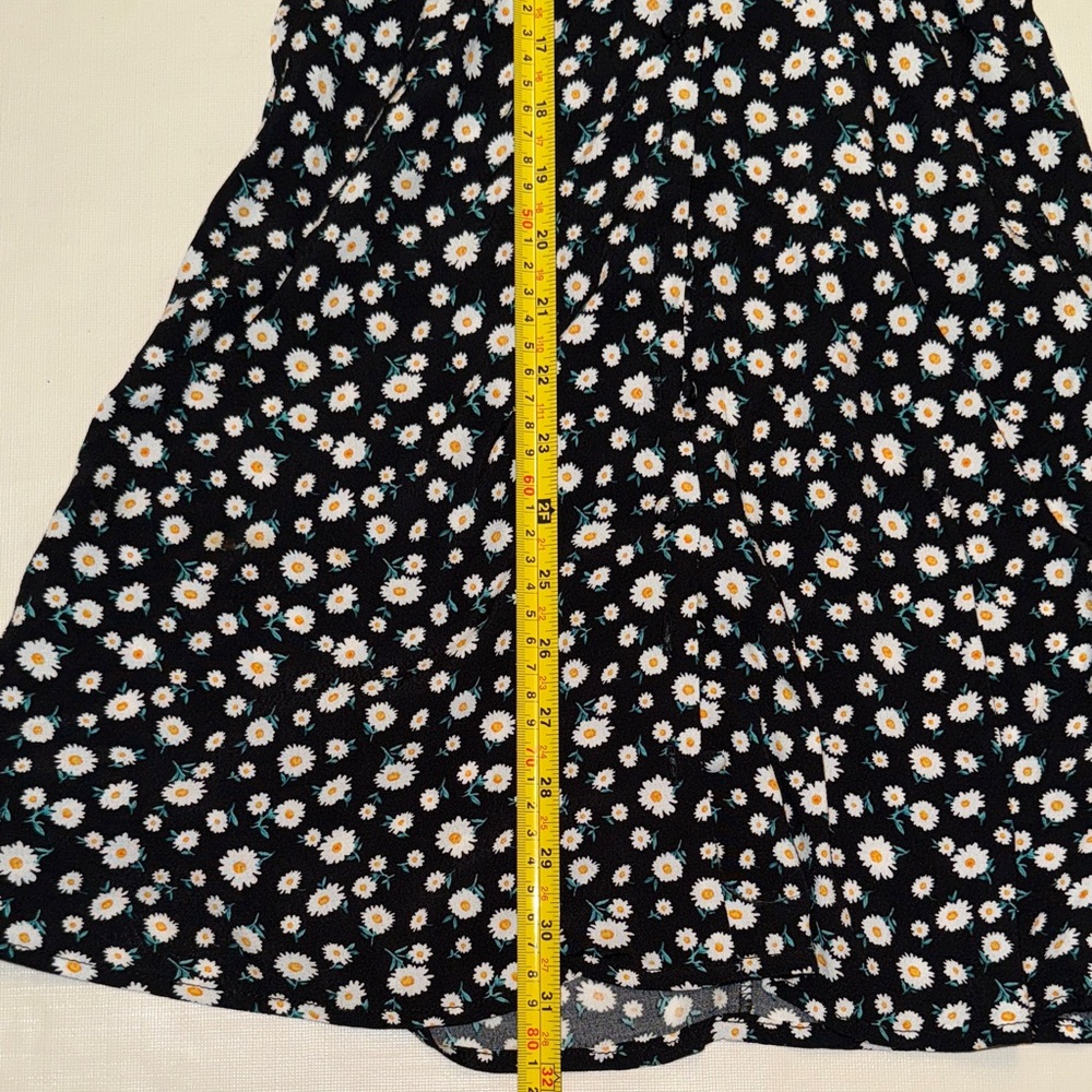 Forever 21 Juniors Black White Floral Short Sleeve Button down Mini Dress Size S - Picture 11 of 13